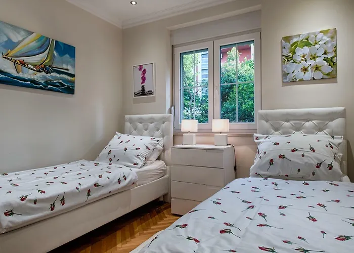 Marella Luxe At The Bacvice & Centre Apartman Split